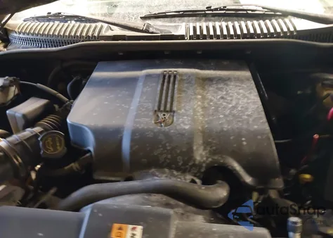 2002 Ford Explorer Eddie Bauer из США, поврежденный, VIN 1FMDU74W02ZD00032